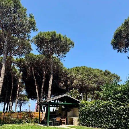 Prázdninový dům Casa Dei Pini Blu Golem (Tirana)