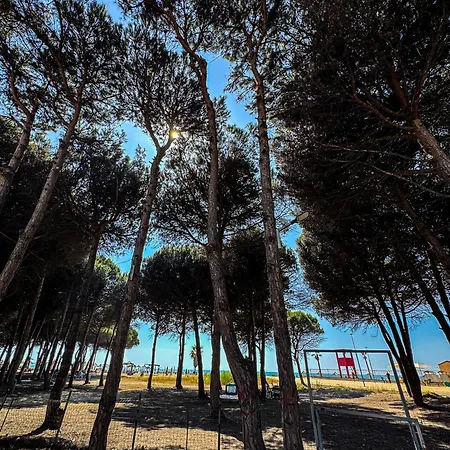 Casa Dei Pini Blu Holiday home Golem (Tirana)