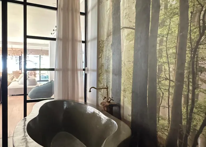 Casa Dei Pini Blu Golem (Tirana)